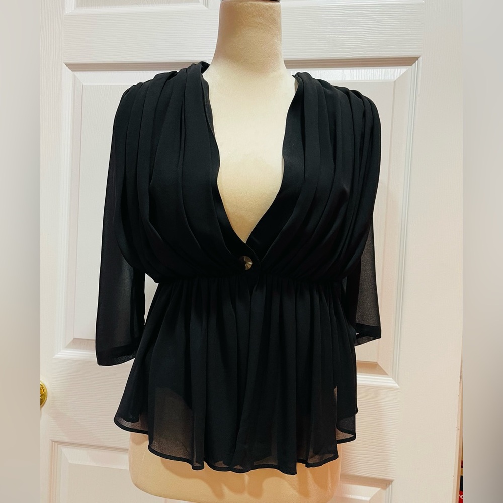 Elegant Black Women's Top ♥️lovely Royce